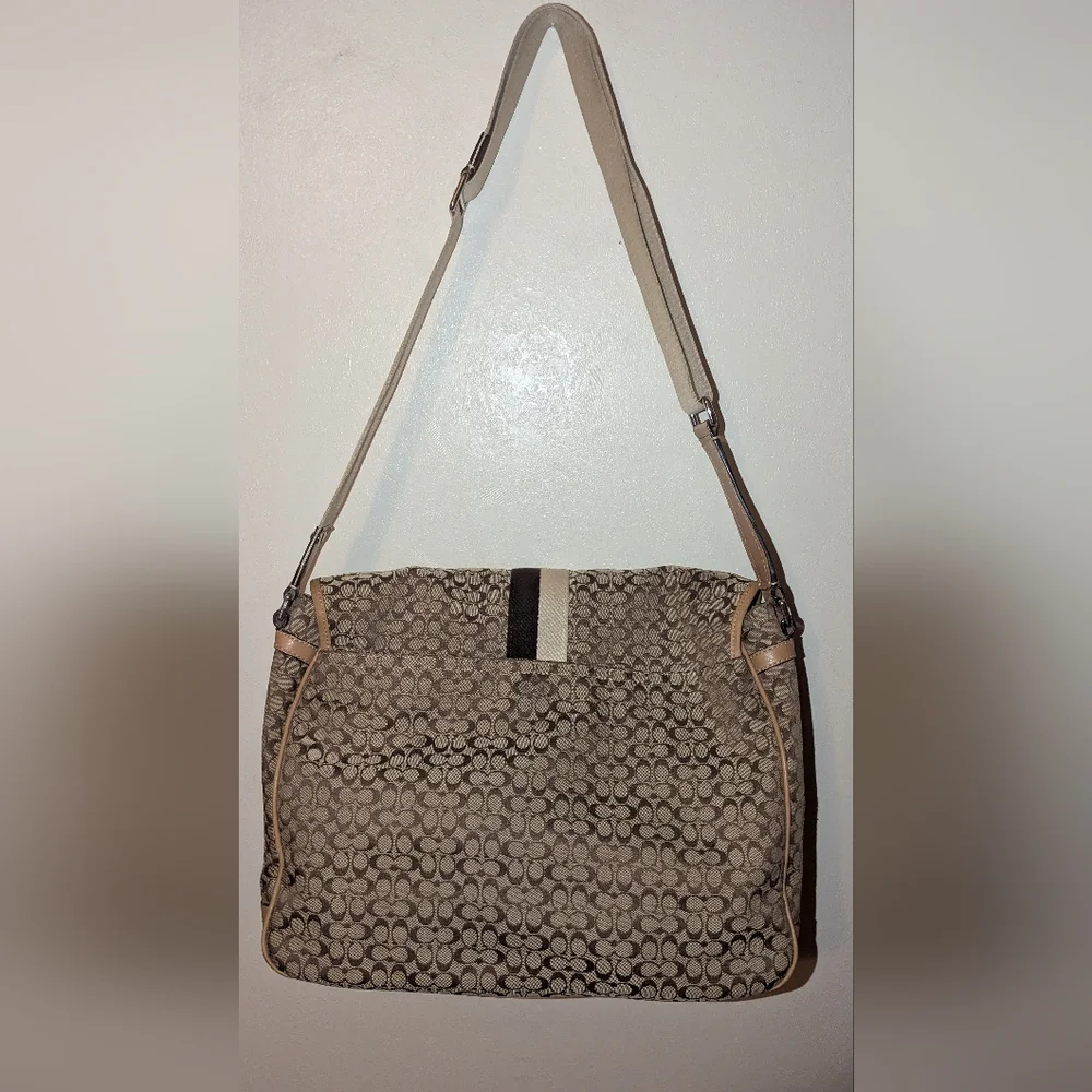 Coach Voyager Khaki Crossbody Messenger Bag Tan Khaki VGUC